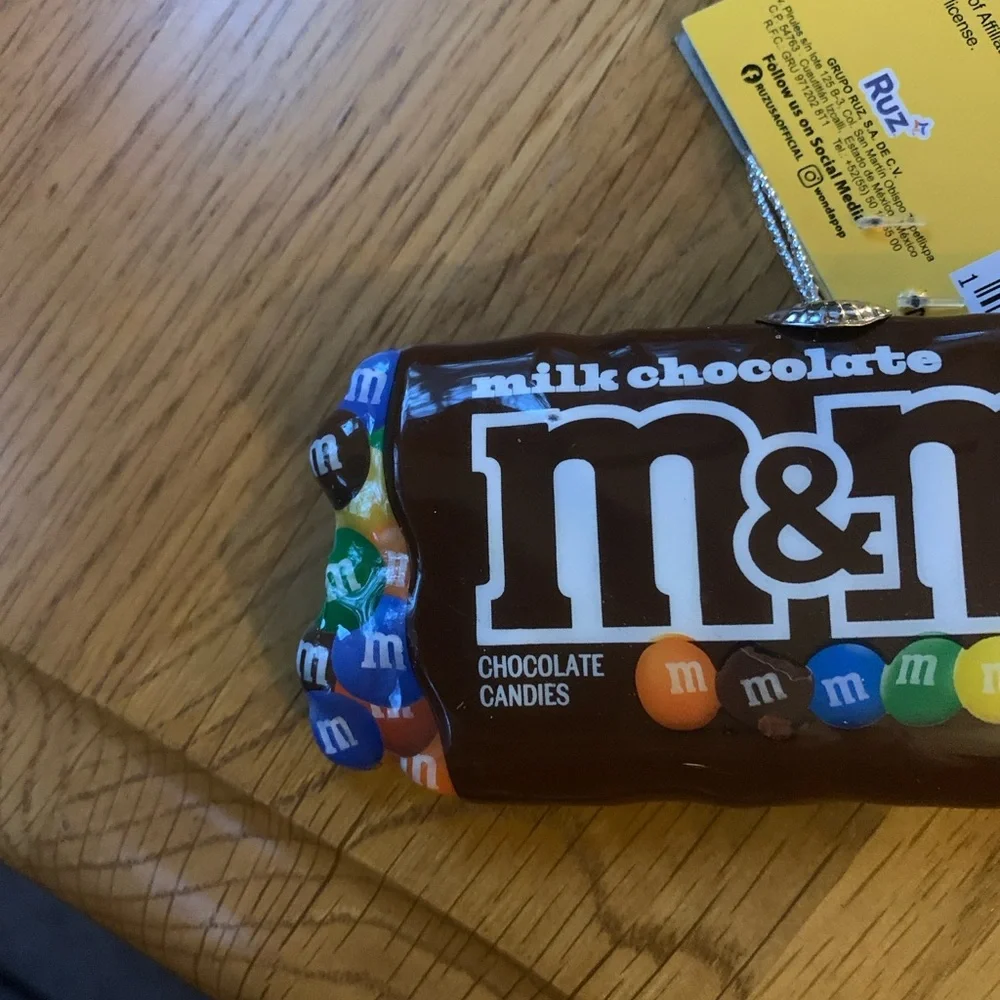 M&MS delicious m&m